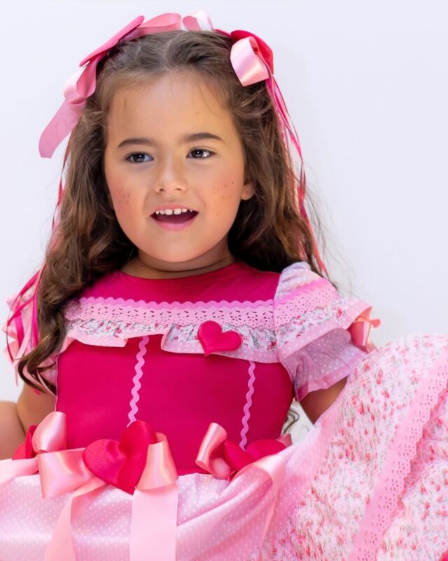 Vestido Bela, um amor 💕 #amopioeetmila #festajunina #festajuninainfantil #vestidodefestainfantil #festajunina #vestidodefestajunina